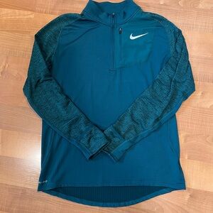 Nike running quarter zip size large